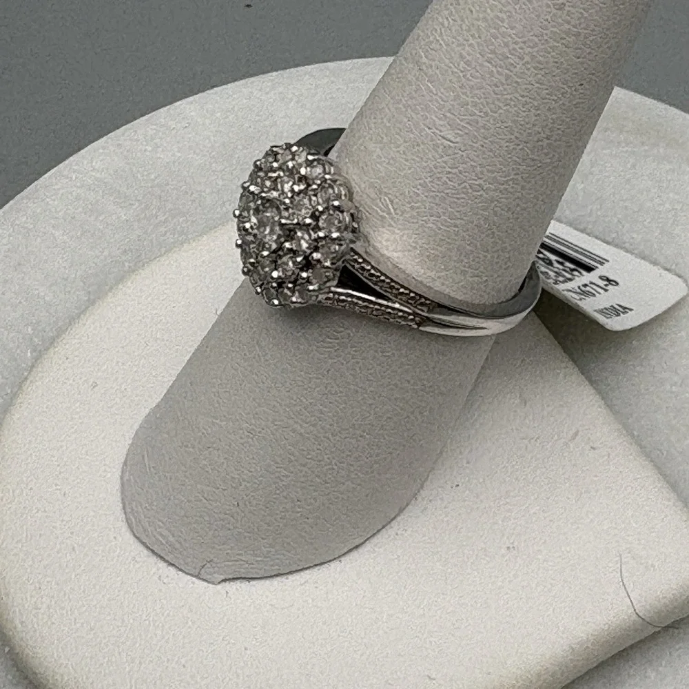 NEW Sterling Silver Ring DIAMOND Sz 8 Cluster .25 CTTW Rhodium Over 925